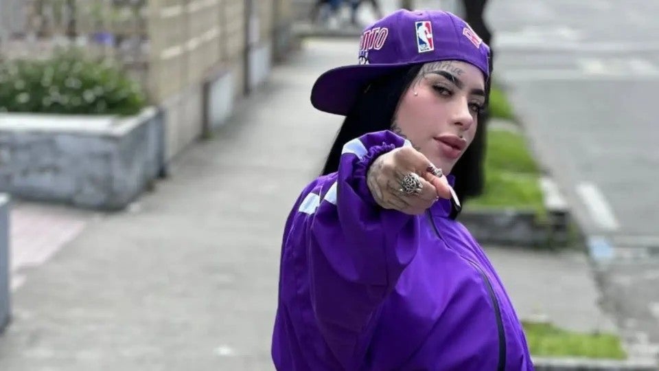 La influencer 'Baby Demoni' fallece en circunstancias misteriosas en Bogotá, generando conmoción en redes sociales. Investigación en curso.