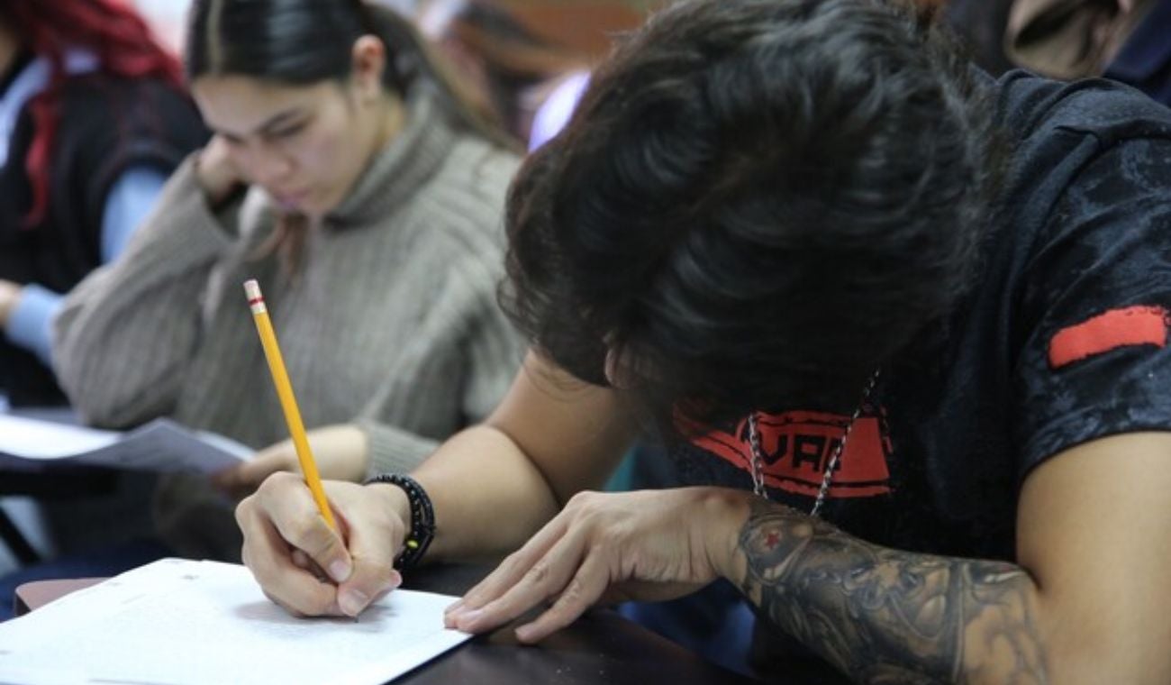 ¿Quiere una BECA para estudiar? Estos son los PUNTAJES ICFES clave