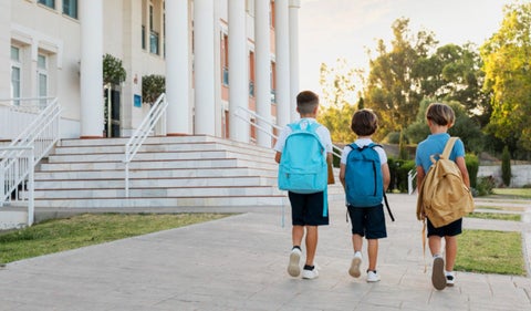 Director de Computadores para Educar explica objetivos del Día Nacional de la Inteligencia Artificial en colegios de Colombia en alianza con MIT. Más de 3.000 colegios participan en actividades para comprender y manejar esta tecnología