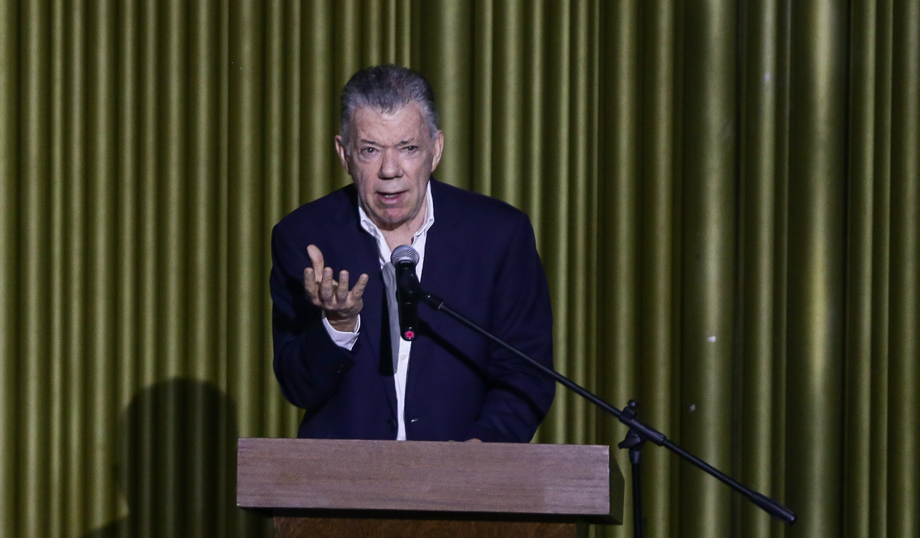 Expresidentes y líderes políticos se reúnen para discutir consulta interpartidista. ¿Se dividirá en dos?