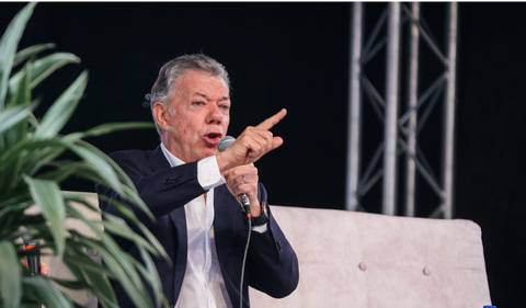 El expresidente Juan Manuel Santos desmiente supuesto apoyo a Gustavo Petro o Álvaro Uribe. ¿Intervención política o simple opinión?