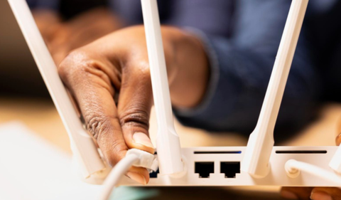 Protege tu red WiFi: Detecta intrusos y evita riesgos para tu hogar digital. Aprende cómo mejorar la cobertura del wifi en casa.