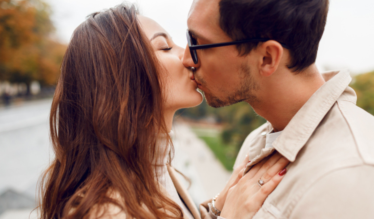 Besar libera hormonas del bienestar que reducen el estrés y fortalecen las defensas.