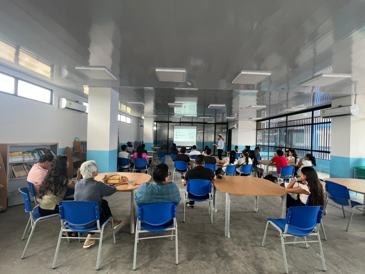 Capacitación de jurados de votación para los Consejos de Juventud en Leticia, Amazonas.