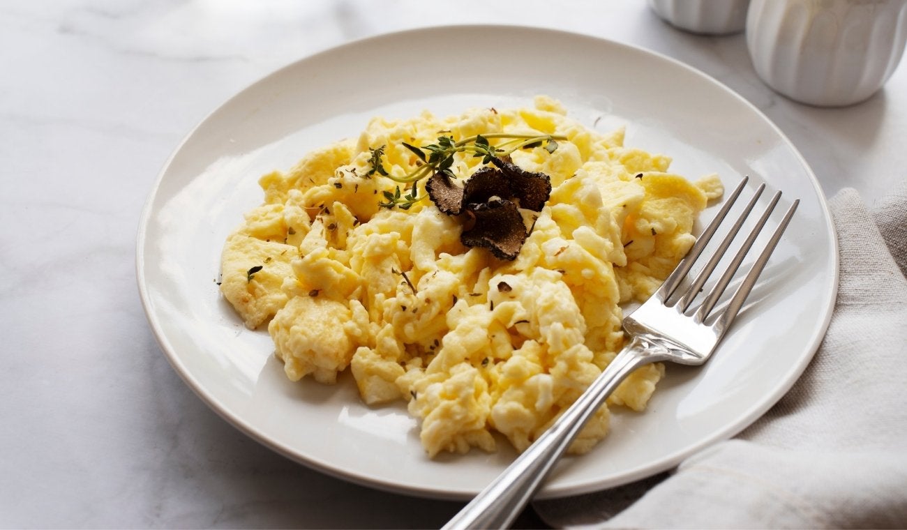 HUEVOS REVUELTOS perfectos: el secreto para una textura suave y cremosa