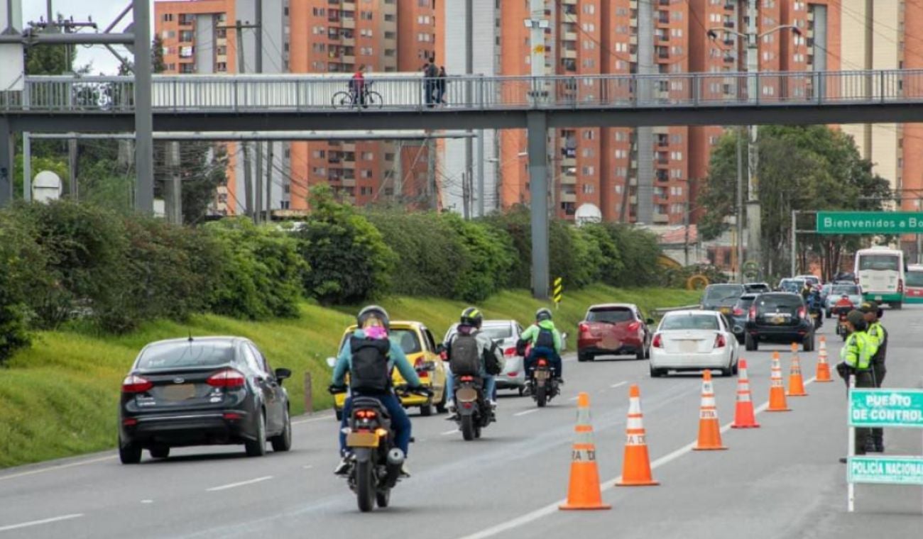Pico y placa en Bogotá: medida para reducir tráfico y emisiones. Conozca las restricciones y opciones de pago
