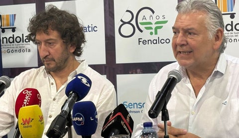 Robos 'hormiga' en supermercados colombianos se disparan un 7 en 2024, alerta Fenalco. Empleados y bandas delincuenciales detrás del aumento.