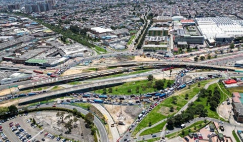 Implosión puente de Las Américas
