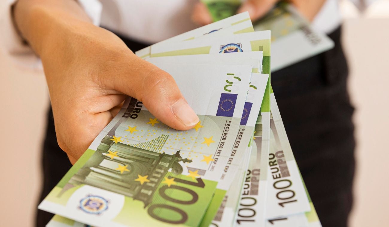 ESPAÑA ofrece TRABAJO a colombianos con pago mensual de  millones