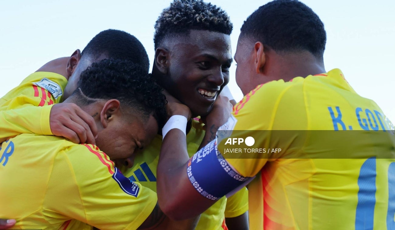 La Selección Colombia se enfrenta a Argentina en las semifinales del Mundial Sub 20 2025. Néiser Villarreal se perderá el partido por acumulación de tarjetas amarillas.