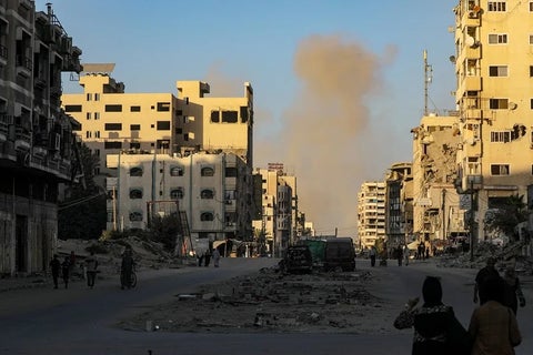 En el sur a la ciudad de Gaza solo quedaron alrededor de 250.000 gazatíes de los más de un millón que vivían allí.
