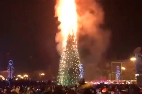 Arbol-de-navidad-LA-FM-video.jpg