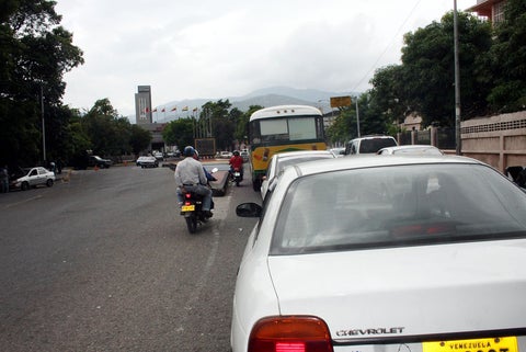 AutoVenezuelaFronteraCOLPRENSALAFM.jpg