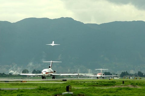 Aviones-Colprensa.jpg