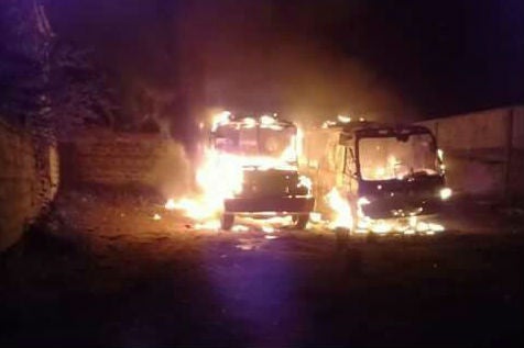 BUSES-QUEMADOS-1.jpg