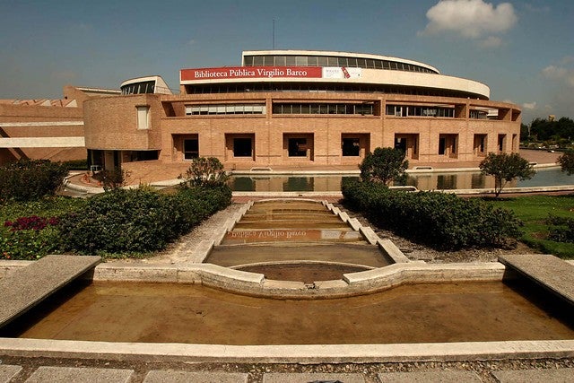 Biblioteca-Virgilio-Barco-Colprensa.jpg