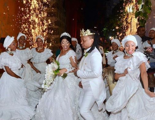Mr. Black lanzó la casa por la ventana en su boda | La FM