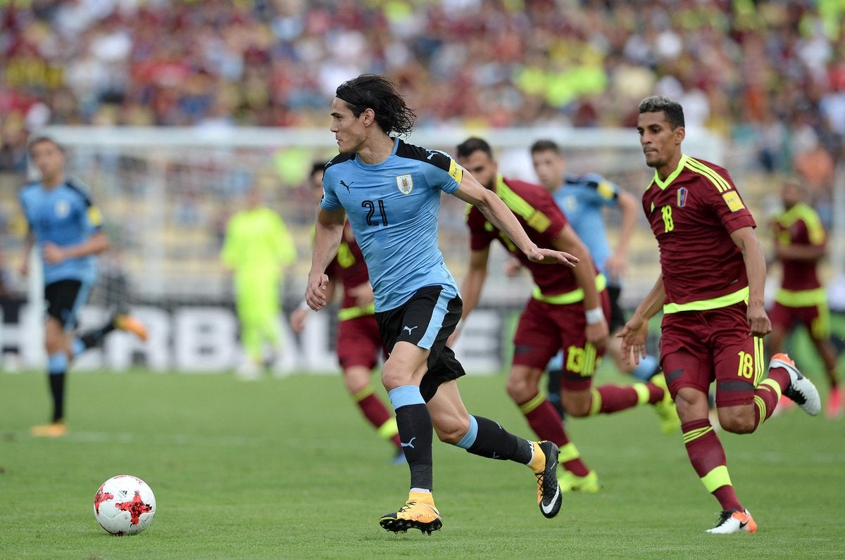 CavaniUruguayVeneFOTOFIFA.jpg