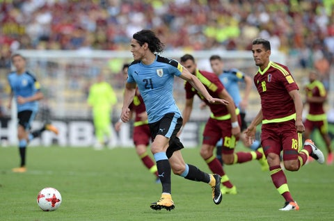 CavaniUruguayVeneFOTOFIFA.jpg