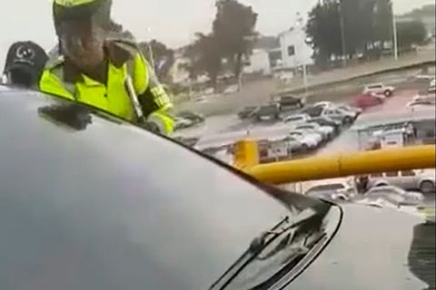 ConductoraUberAgresionPoliciaBogota3.jpg