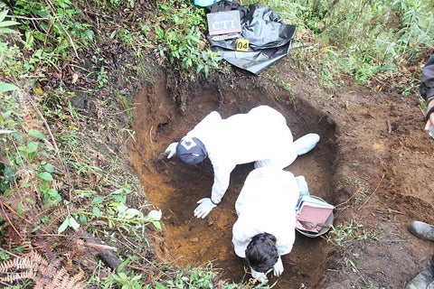 Exhumación-Colprensa.jpg