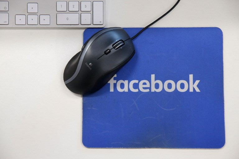 FacebookFotoRefAFP.jpg