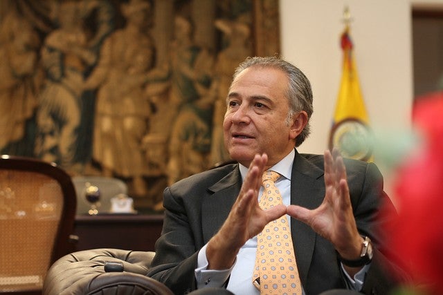 General-oscar-Naranjo-Colprensa-Sofía-Toscano.jpg