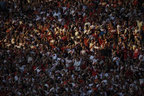 HinchadaRiverPlateLibertadoresMonumentalAFP.jpg