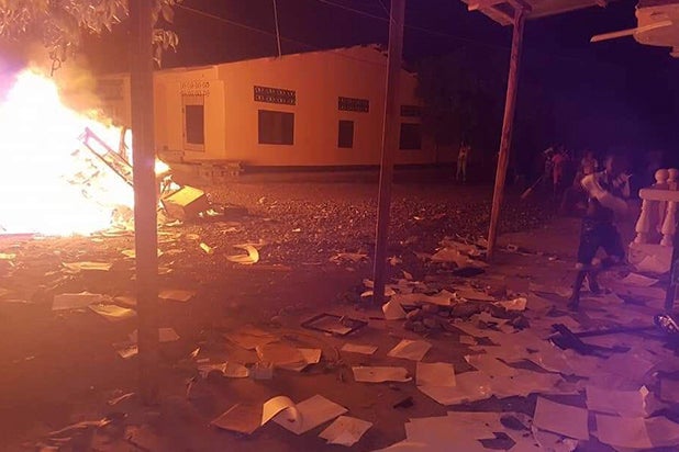 IncendioAlcaldiaUnguiaChocoLAFM1.jpg