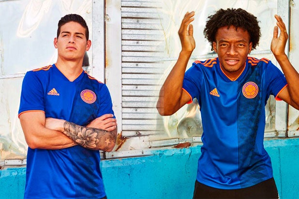 James-Rodríguez-y-Cuadrado-con-la-nueva-camiseta-redes-sociales.jpg