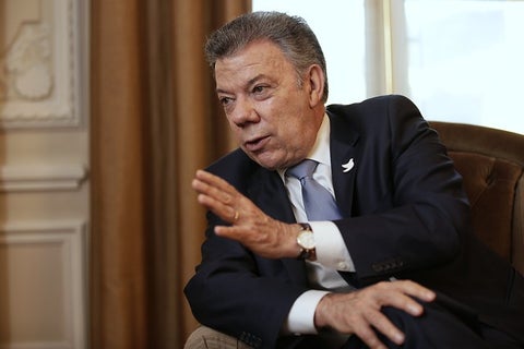 Juan-Manuel-Santos-Colprensa-Luisa-González.jpg