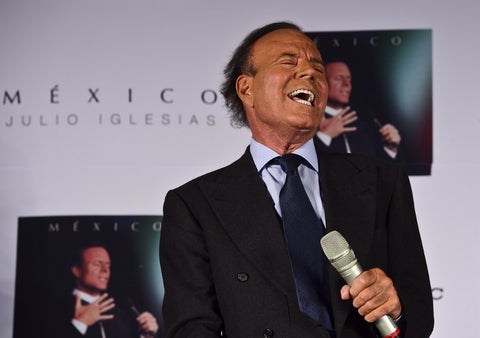 Julio-Iglesias-LA-FM-AFP.jpg