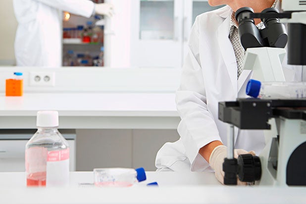 Laboratorio-médico-Ingimage.jpg