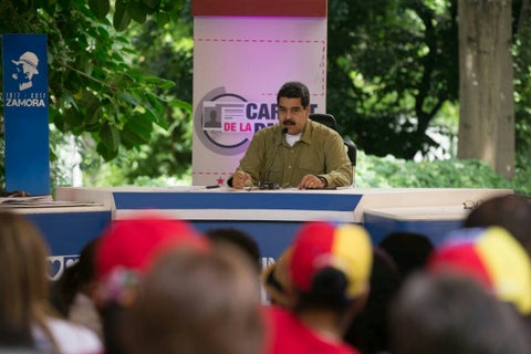 MaduroFotoviaTWITTEROFICIAL.jpg