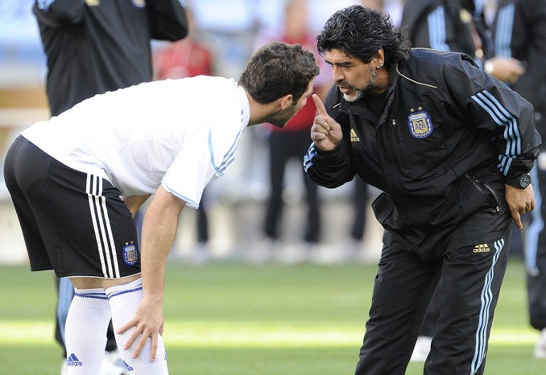 Maradona-e-Higuaín-LAFm-AFP.jpg