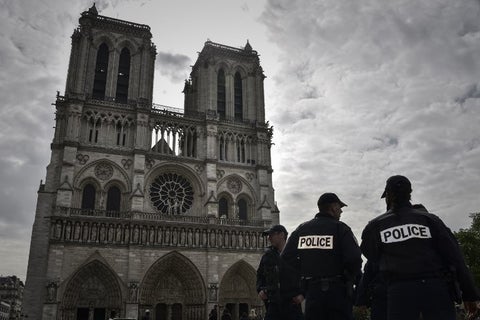 Notre-Dame-LA-FM-AFP.jpg
