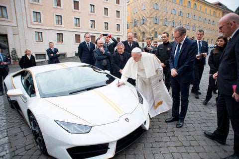 Papa-Francisco-Lamborgini-AFP.jpg