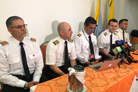 Pilotos-de-Avianca-LA-FM.jpg