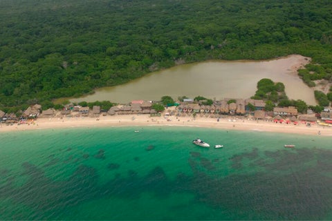 Playa-Blanca-LA-FM.jpg