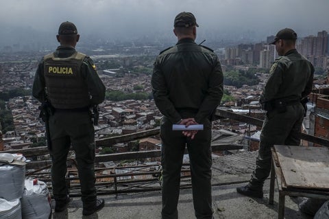 PoliciaMedellinRefCOLPRENSA.jpg