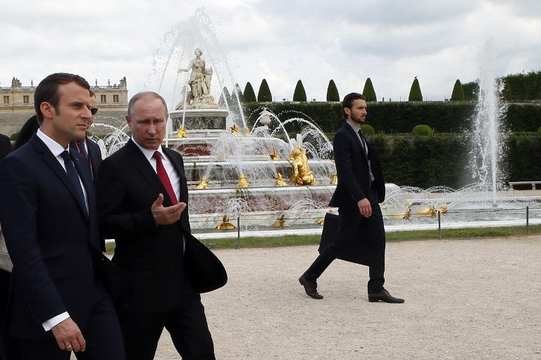 Putin-Macron-LA-FM-AFP.jpg