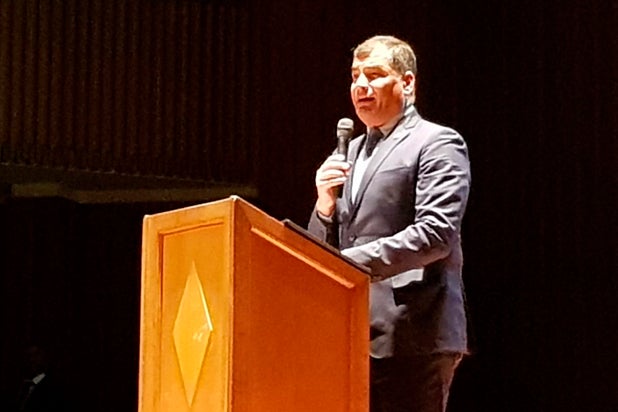 Rafael-Correa-LA-FM1.jpg