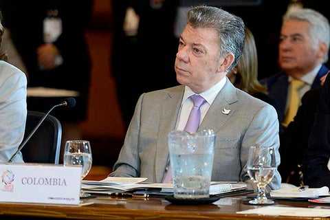 Santos-LA-FM-Presidencia-2.jpg