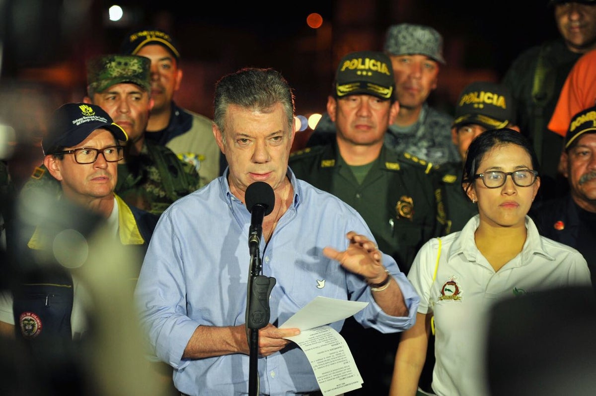 Santos-LA-FM-Presidencia-3.jpg