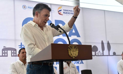 Santos-LA-FM-Presidencia3.jpg
