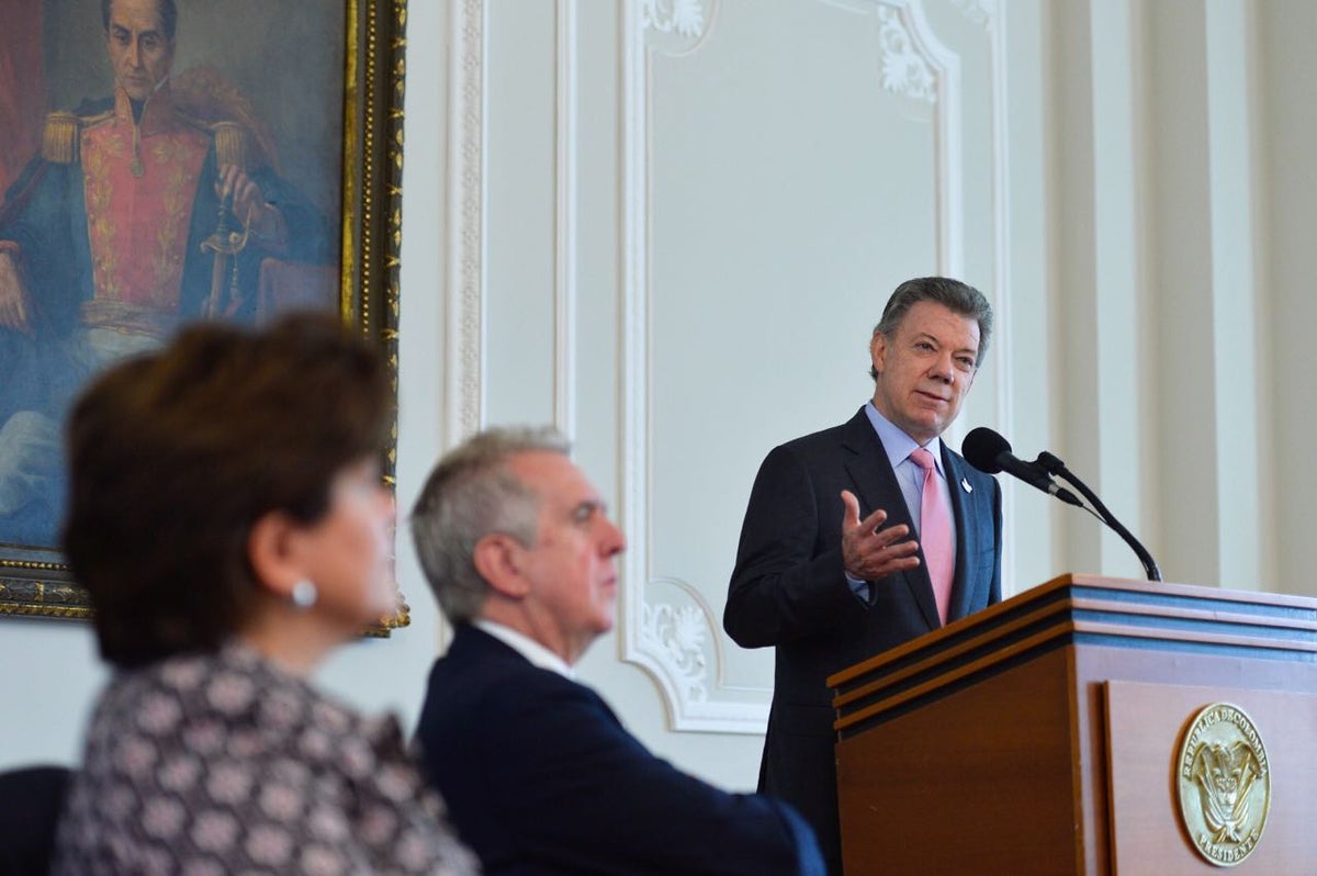 Santos-LAFm-Presidencia6.jpg