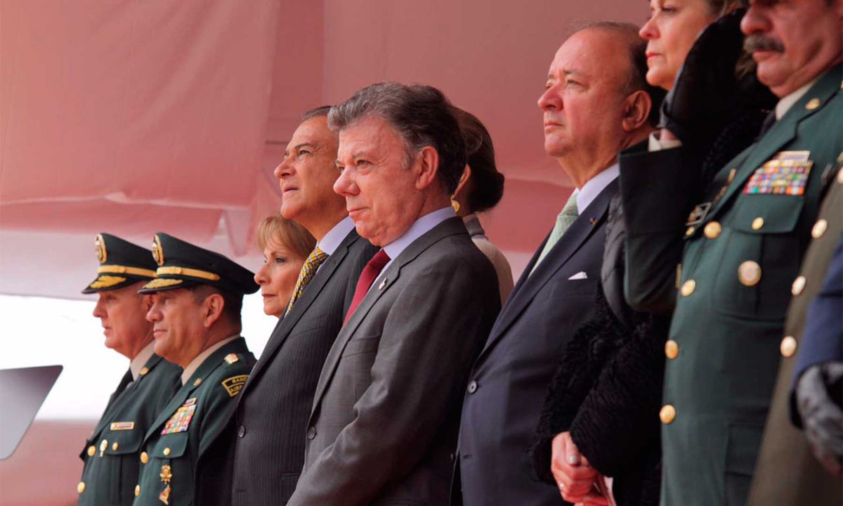 Santos-Presidencia-LA-FM-2.jpg