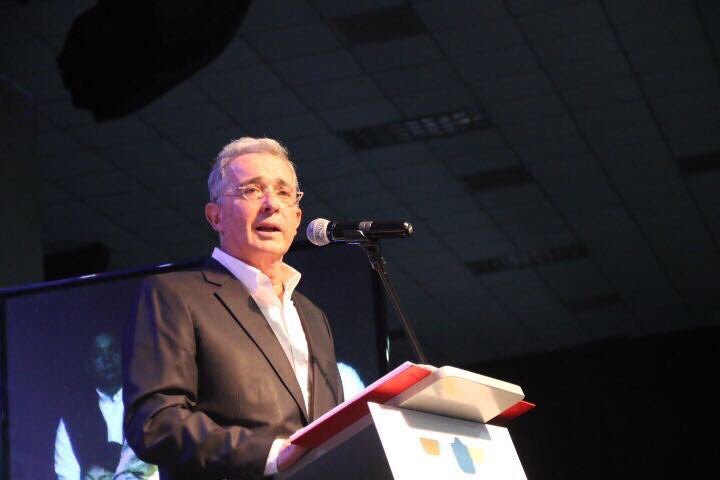 Uribe-cuenta-OFICIAL.jpg