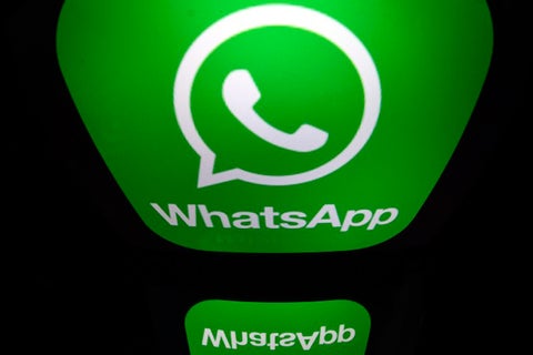 WhatsApp1.jpg