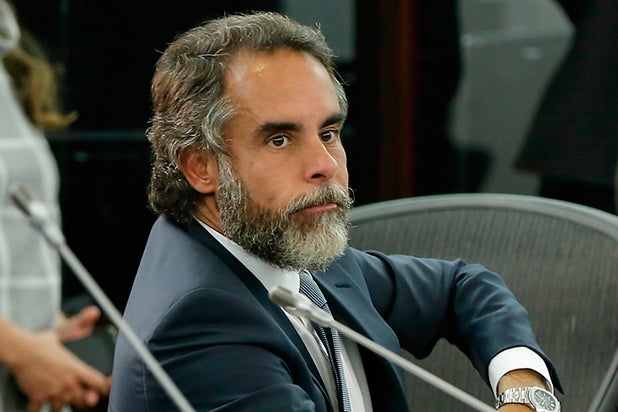 armandobenedetticolprensa.jpg